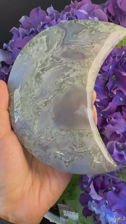 Moon of Abundance · Green Moss Agate Crescent#moon#001